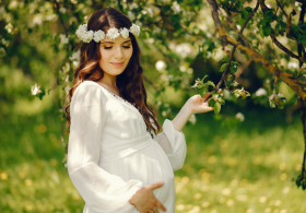 Kaj naj naredim, ko se počutim negotovo zaradi telesnih sprememb v nosečnosti?