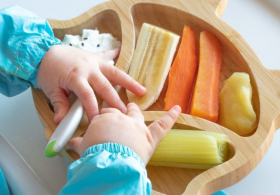 Je BLW-metoda hranjenja varna?!